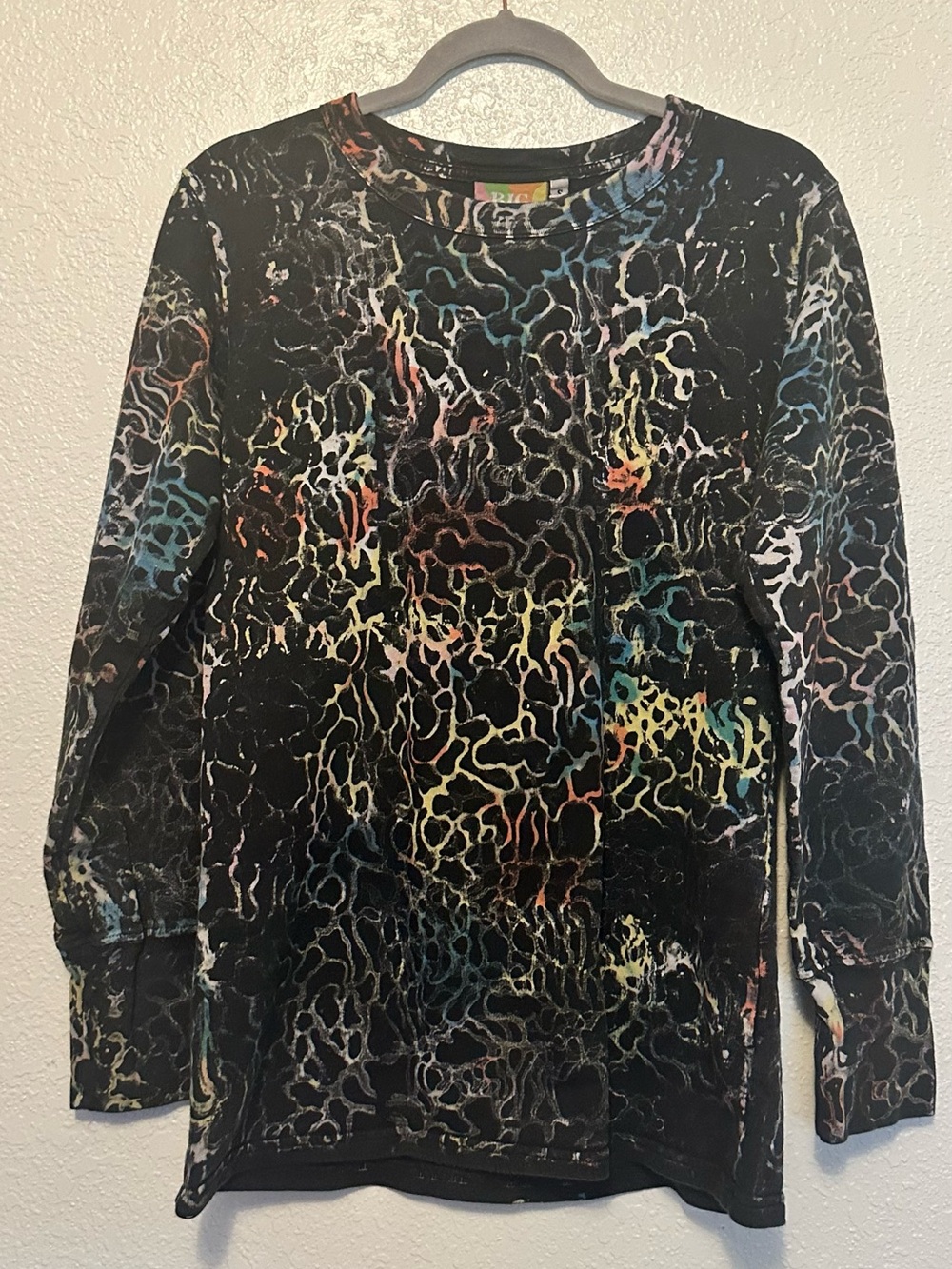 Big Bud Press Black Long Sleeve Top with Multicolor Abstract Print
